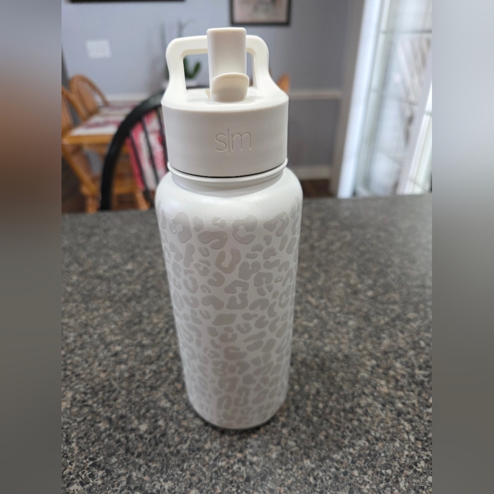 White Leopard Print Water Bottle